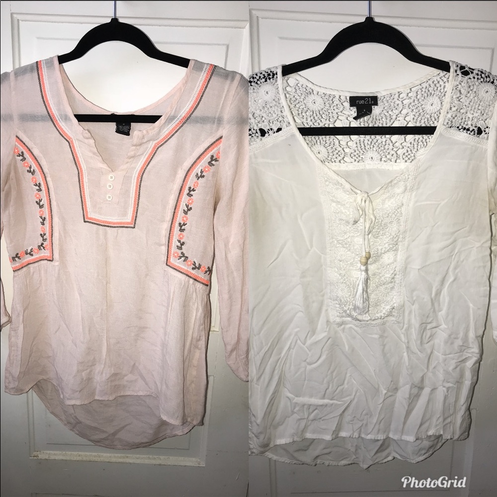 🌸2 for $20 🌸Bundle of (2) Peasant Tops